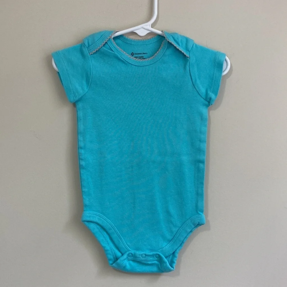 Members Mark Baby Girl Onesies Size 12 months